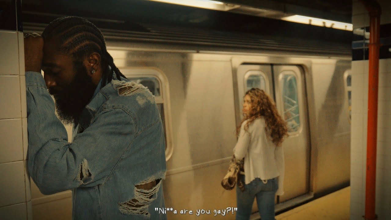 Та самая девушка, которую вы видели в метро...