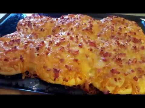 Easy Cheese and Garlic Pull Apart Loaf | cob loaf  recipe. 