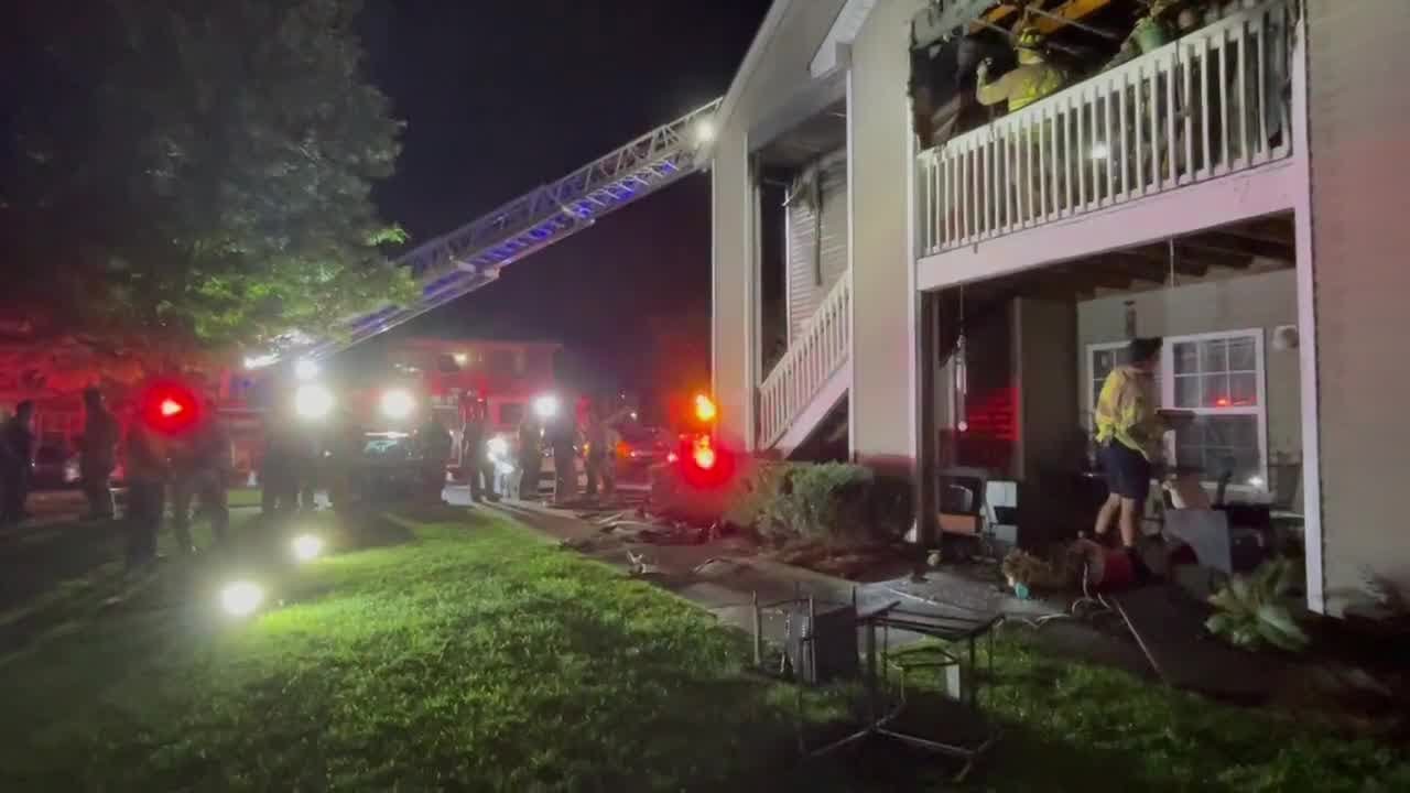 1 injured in fire at north Charlotte apartment complex, officials say ...