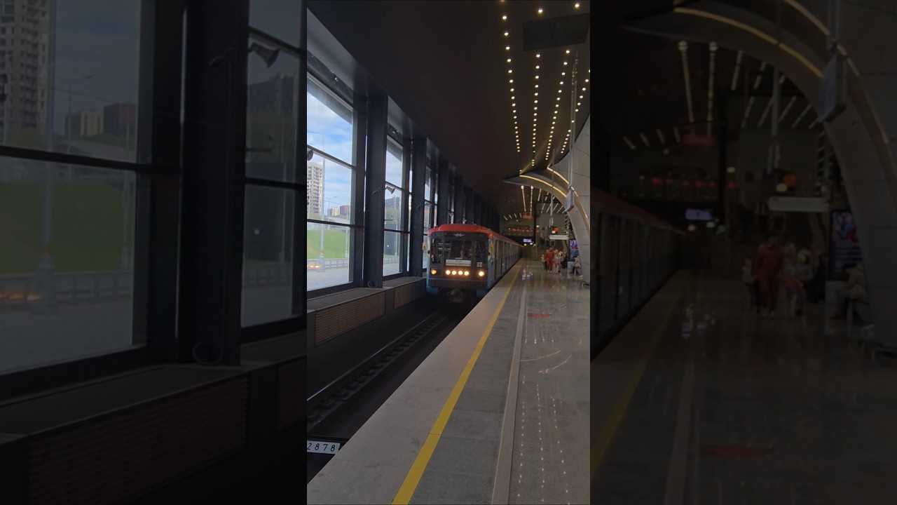 Прибытие 81-717/714 "Номерной" на станцию Потапово Сокольнической линии метро.