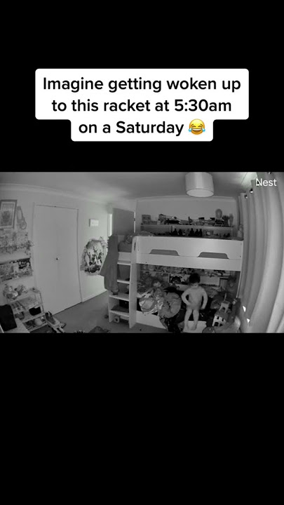 IMAGINE WAKING UP TO THIS AT 5:30AM 😂 [🎥: TikTok/narisekiraaaax]