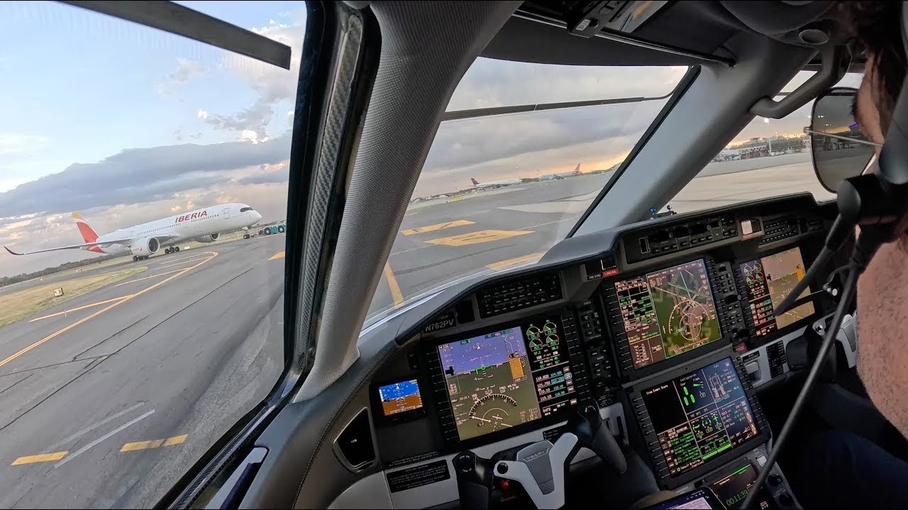 Buenos Aires to Punta del Este in the Pilatus PC-24 | SAEZ - SULS