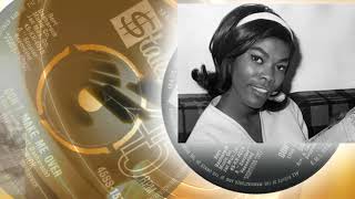 Dionne Warwick  -  Don't Make Me Over