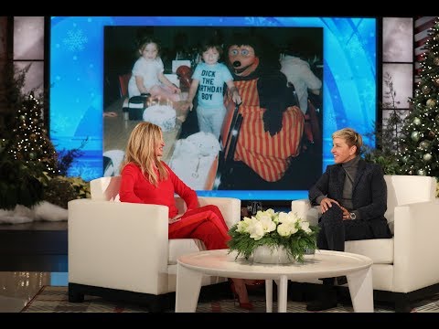 Julia Roberts Got Paid to Hand Out Birthday Cakes Dressed as a Bear