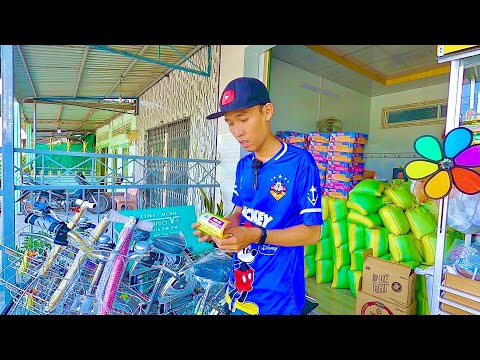 Video 250 Phần quà và 3 chiếc xe đạp chuẩn bị phát cho bà... - youtube