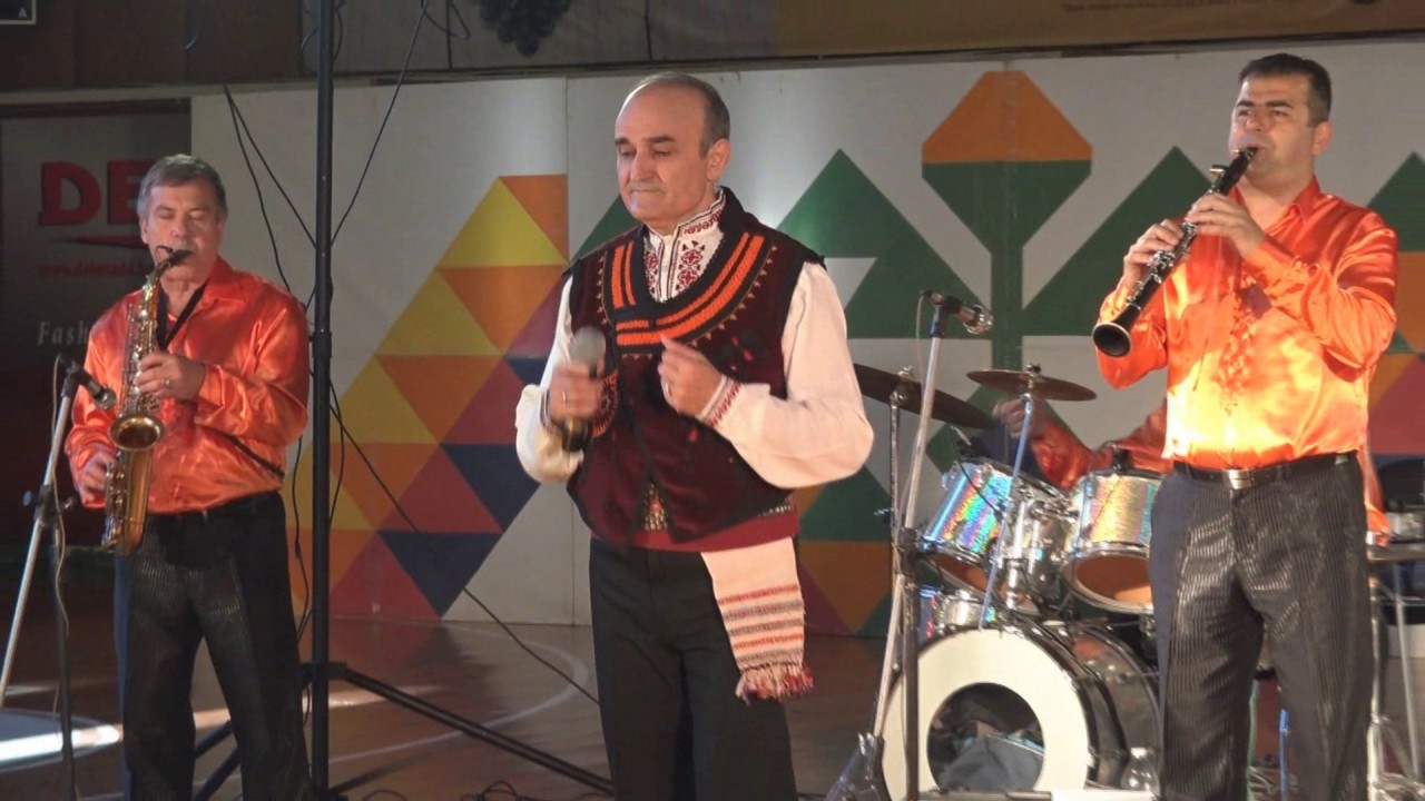 Тодоро Кожухаров 40- години на сцената