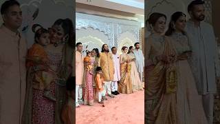 ईश अबन न आनद परमल स शद कय क ह Isha Ambani And Anand Parimal