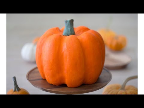 How to Make a Pumpkin Cake