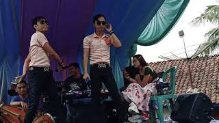 DUO JINGKRAK - SAYUR KOL (cover) #dangdut #viavallen #nellakharisma