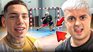 Thumbnail for ARTISTAS RKT vs NAVAJAS "LA REVANCHA" ⚽🏆 PARTIDO TENSO +3000 PERSONAS😱