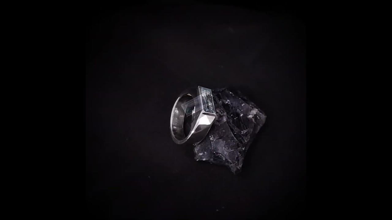 Перстень с топазом 