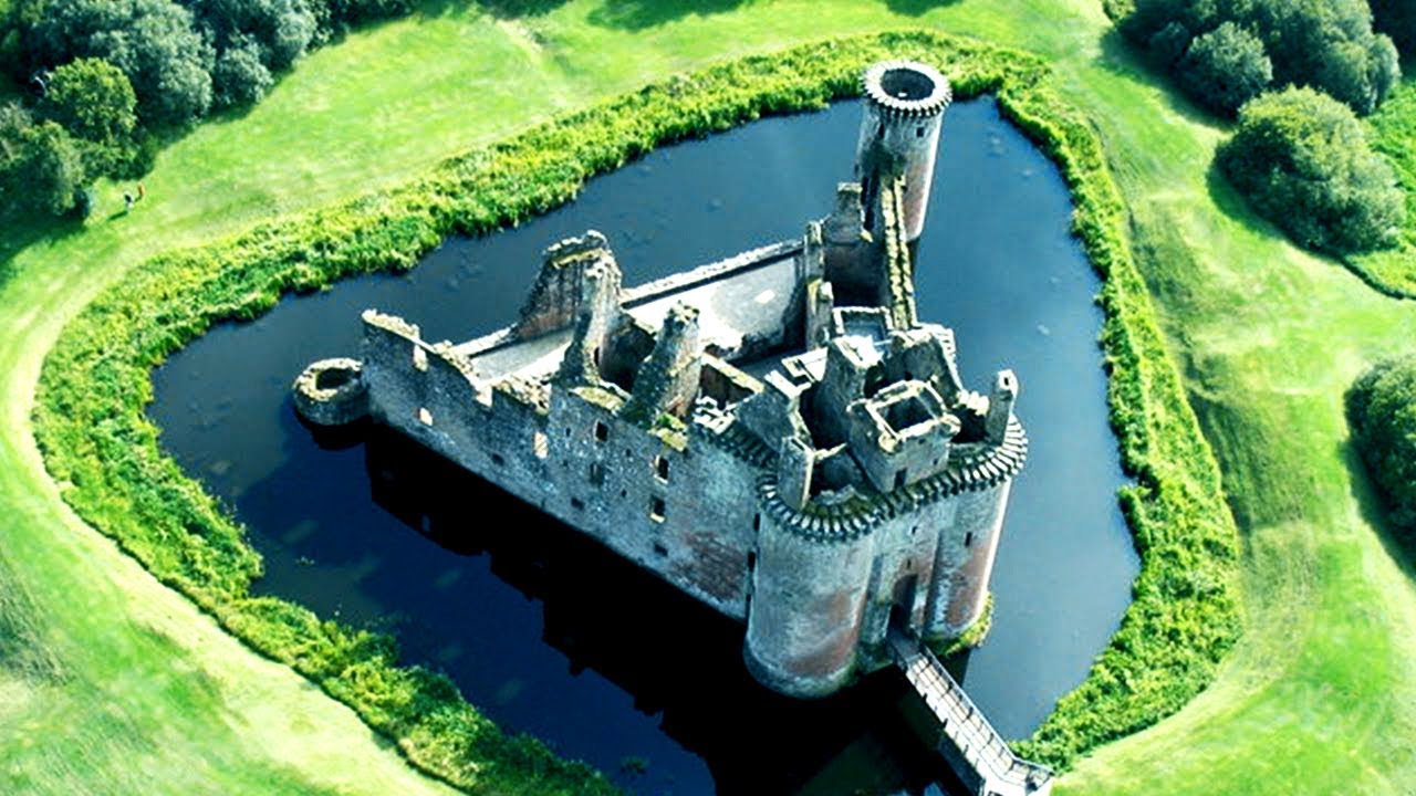 ⁣Тайны которые скрывают средневековые замки