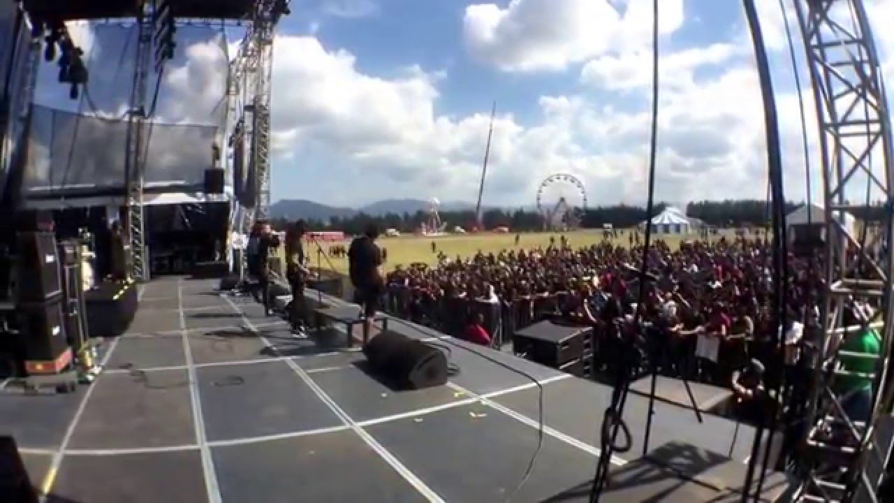 Here Comes The Kraken intro Knotfest Never regret / Beverly hell