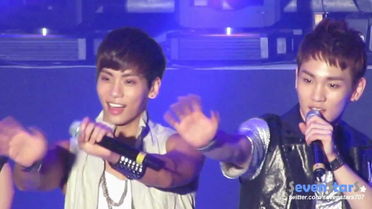 [Full Fancam] 120714 SHINee - Hello+Talk (Jonghyun Focus)