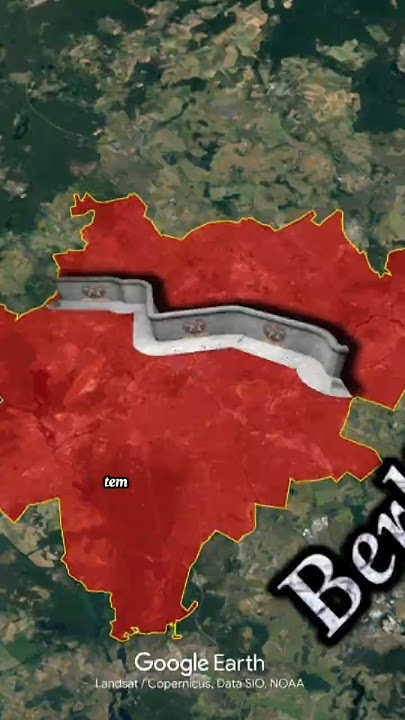 Causes of the Fall of the Berlin Wall