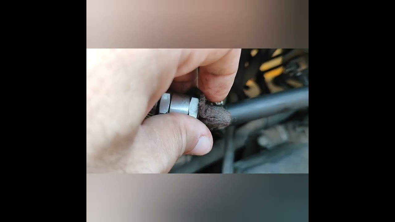 كيف تقلل من صرف زيت المحرك و تقليل تسرب الزيت الى بوابة الهواء ( ثروتل).