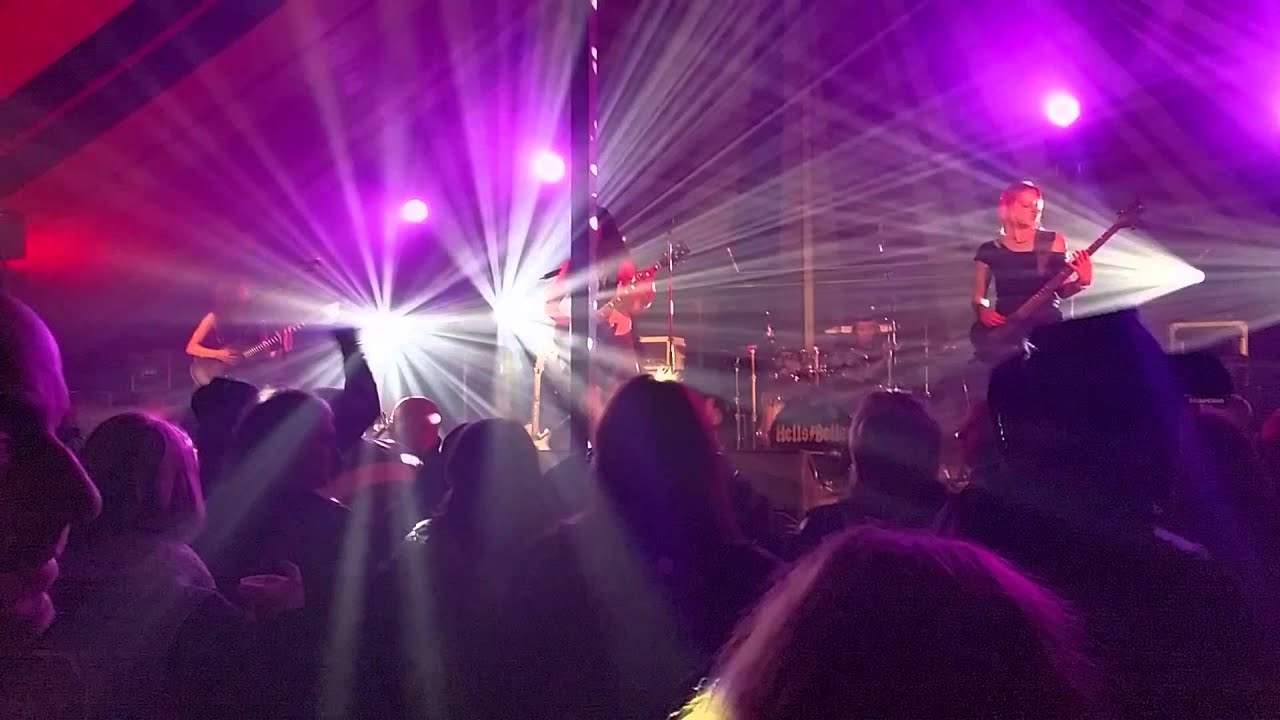 Hells belles female AC/DC Tribute band Belgium - YouTube