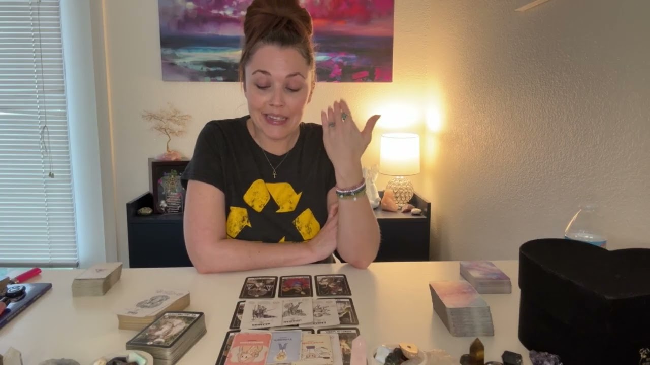 КОЗЕРОГ ♑️ Вы очень защищены — этот человек пытается создать препятствия своими мыслями.