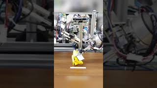 Robot Peeling a BANANA Without Squashing The Fruit Inside