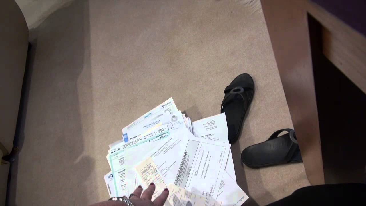 Paper Declutter (using the Konmarie method)