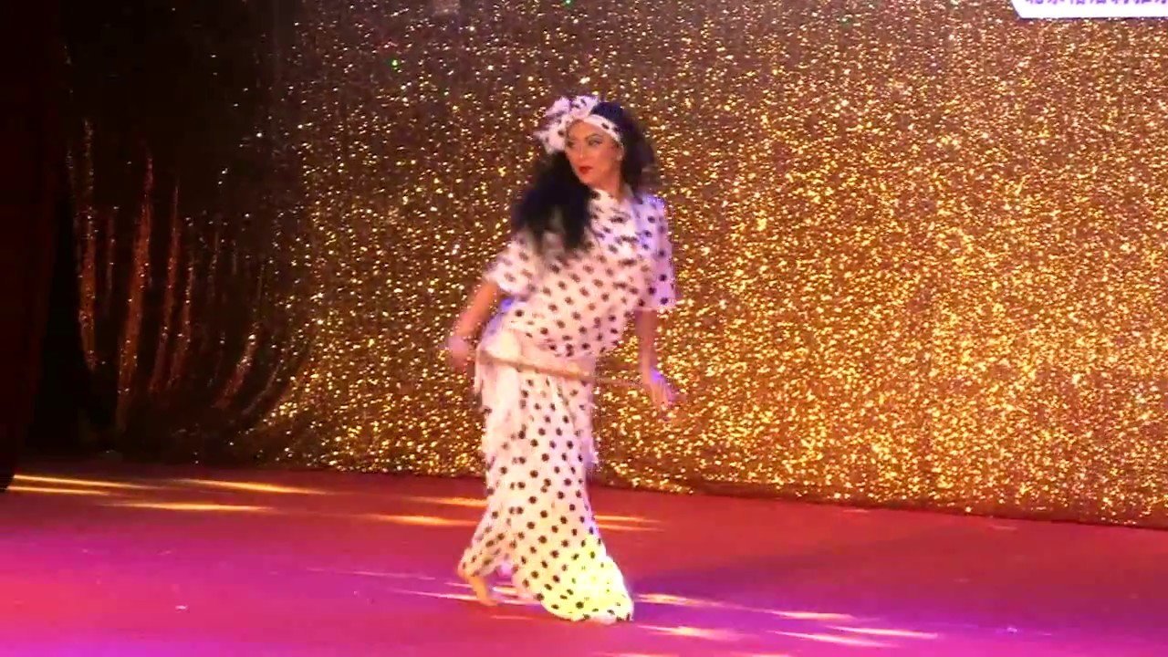 Yana Tsehotskaya in China