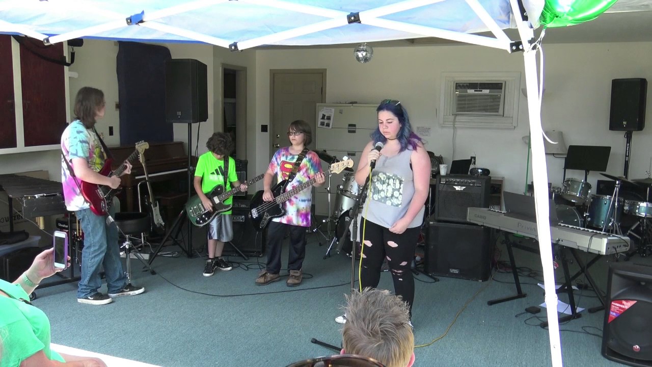 Lunaphobia Plays Money