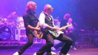 Status Quo - Living On An Island - Live at the Brighton Centre 2008