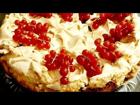 Vidéo: Tarte Aux Baies Et Caillé Aux Amandes