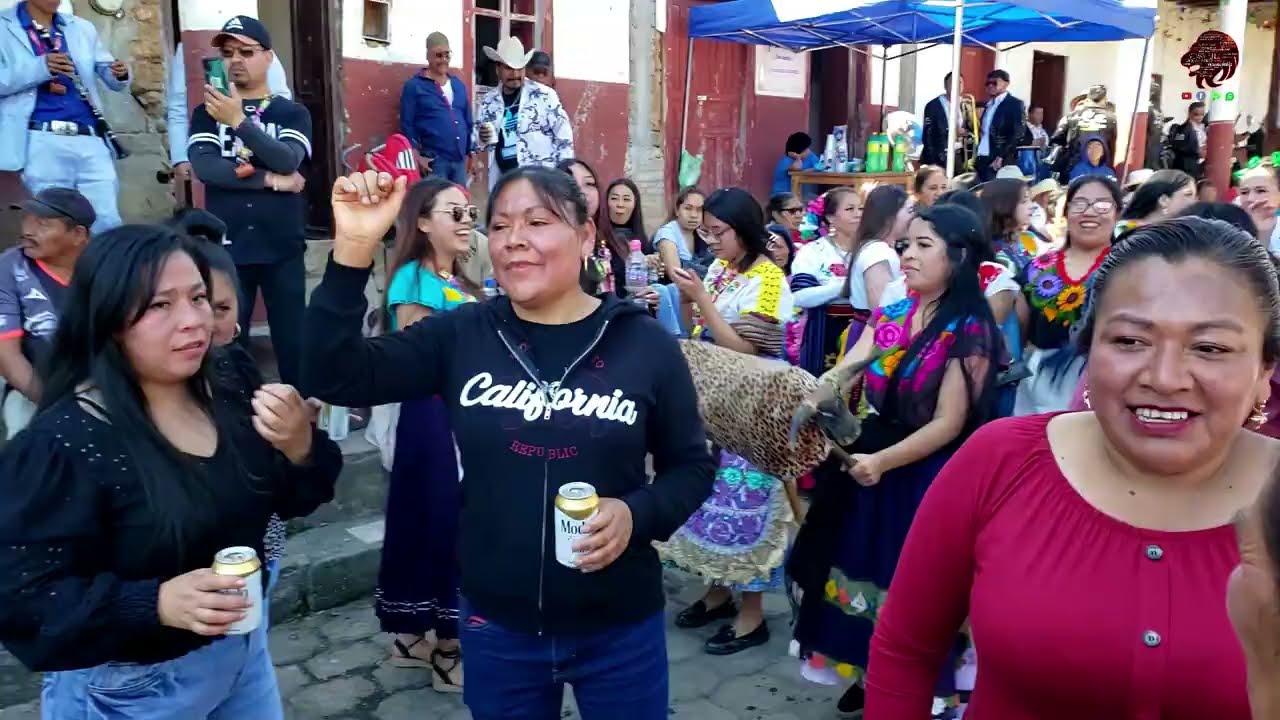 Teremendo 08 enero Mano a mano banda pitufos ,los reyes de la noche y la nueva nueva banda ilusión 