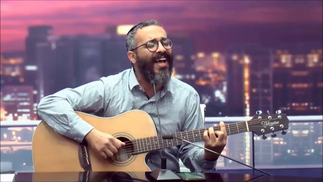 הידברות לייב: הרב יצחק פנגר מארח את הזמר והיוצר אִיתַּי עמרן