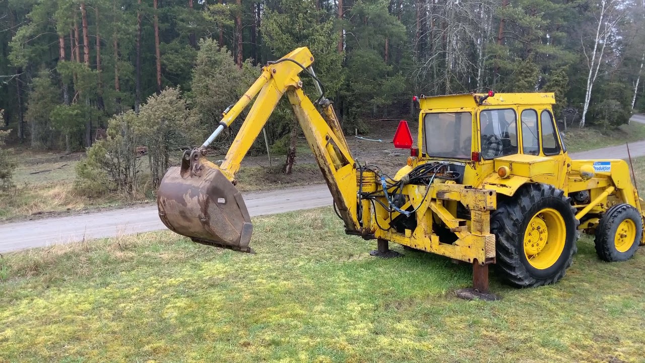 Köp Traktorgrävare Massey Ferguson 203 på Klaravik
