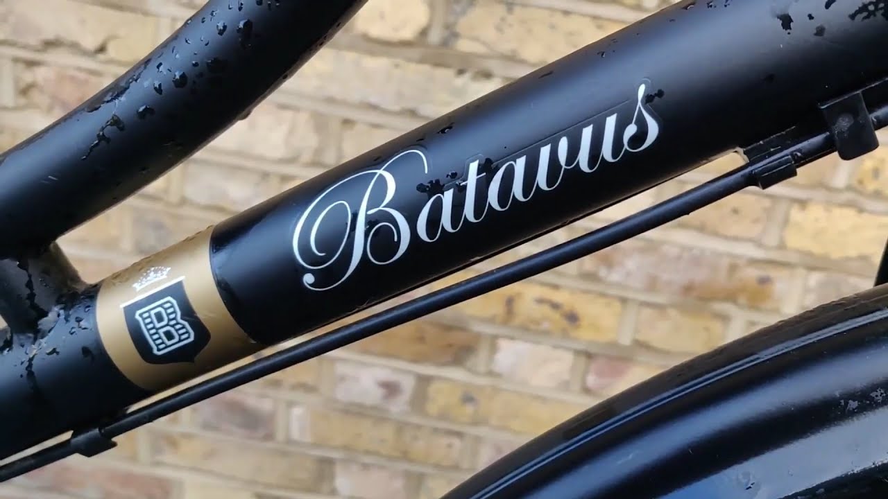 700c BATAVUS OLD DUTCH Cruiser Bike - YouTube