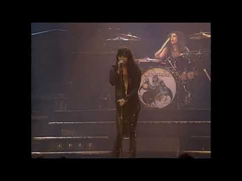 Putar Push Push (Live) - Cinderella