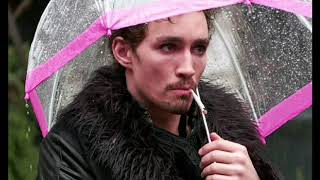 Robert Sheehan saying bonsoir but it multiplies until i couldnt stand editing it anymore