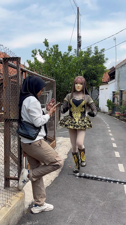 Ayis hpnya di ambil bety