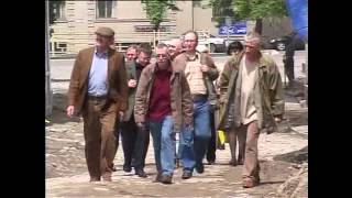 видео: Всюду жизнь (Иртеньев,Пригов,Рубинштейн,Алехин,Кабаков,Гандлевский,Киннер,Веденяпин,Жук) картинка: Всюду жизнь (Иртеньев,Пригов,Рубинштейн,Алехин,Кабаков,Гандлевский,Киннер,Веденяпин,Жук)