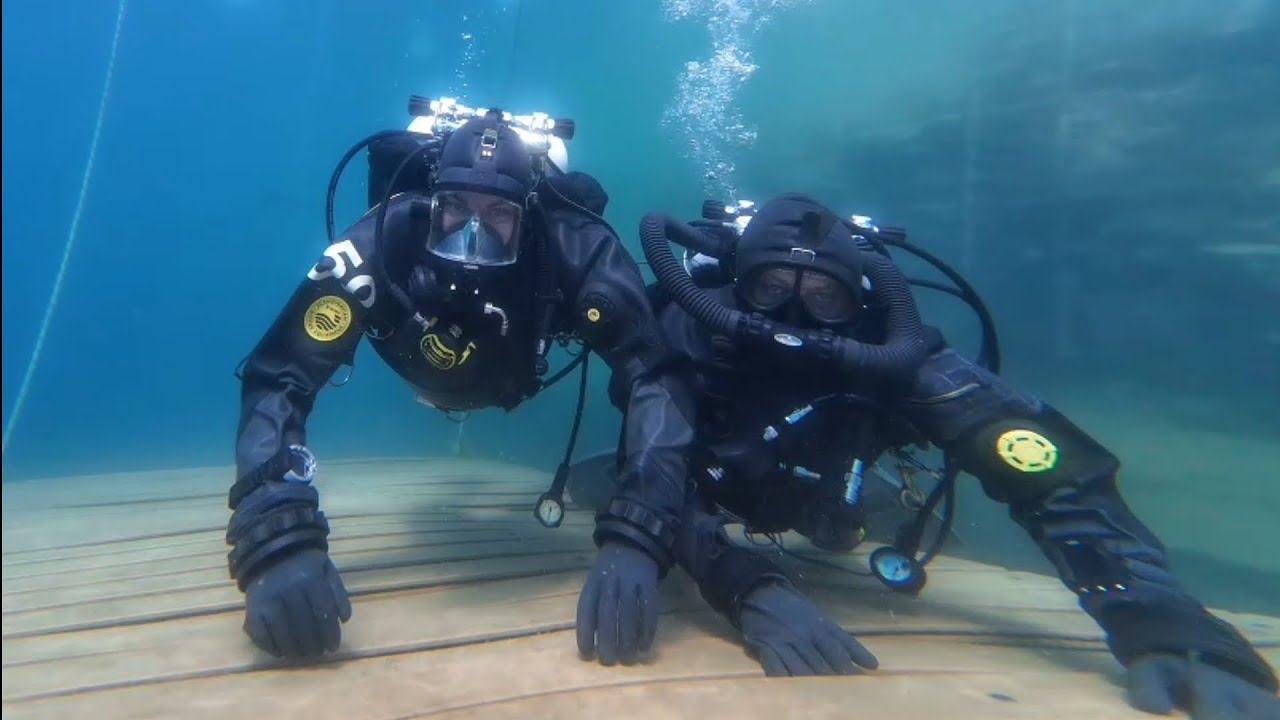 Diving in Viking Drysuits and Full face Masks