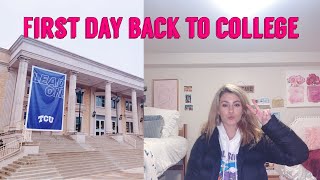 Details FIRST DAY OF CLASSES||TCU Guide
