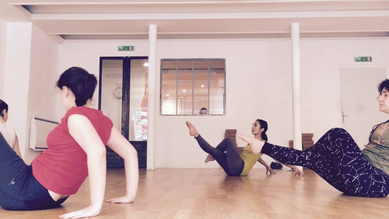 Waving yoga by Anasma workshop cafe