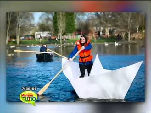Crean barco de papel gigante - YouTube