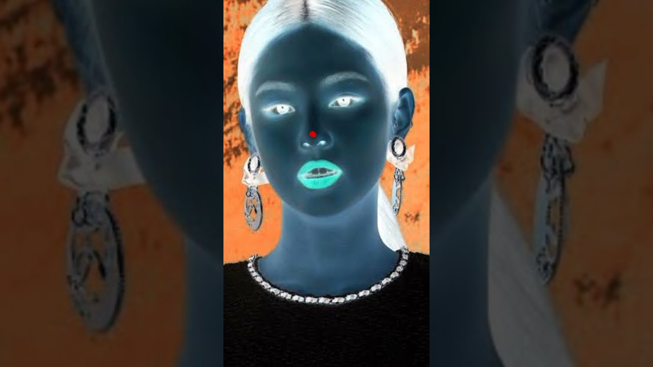 Stare At The Red Dot For Few Seconds And You Will See Jennie On Your Wall Kpop Blackpink Trend