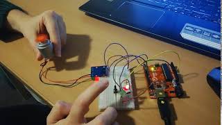 Electronics Laboratory Week 4 - Using LEDs to Indicate a Motor Changing Direction