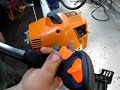 STIHL FS 450 диагностика и ремонт бензокосы, правильно нажимаем на рычаг газа.