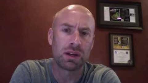 Book Review: The Year Without Pants