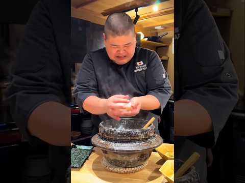 Chef Ini Membuat Onigiri Terbaik