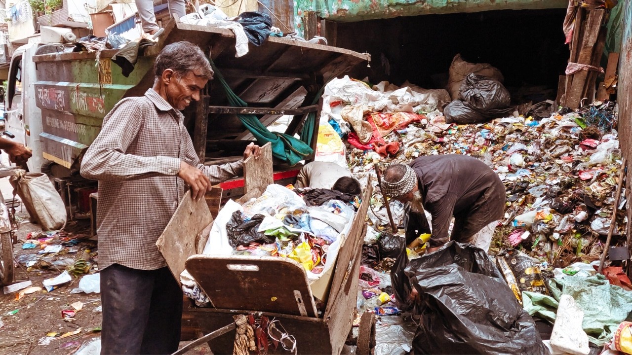 Sorting Garbage with Your Bare Hands | Shocking Scenes in New Delhi | India WalkingTour 4K