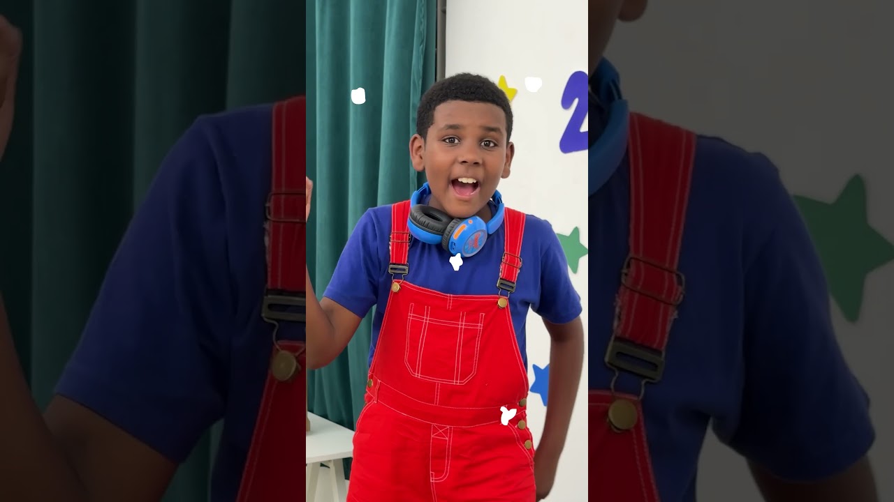 Kids Learn Not Copy Each Other😝