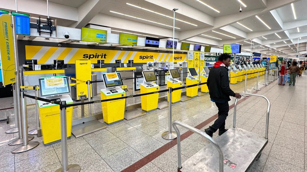 'Spirit 2.0': Viral online campaign aims to buy Spirit Airlines after company's collapse
