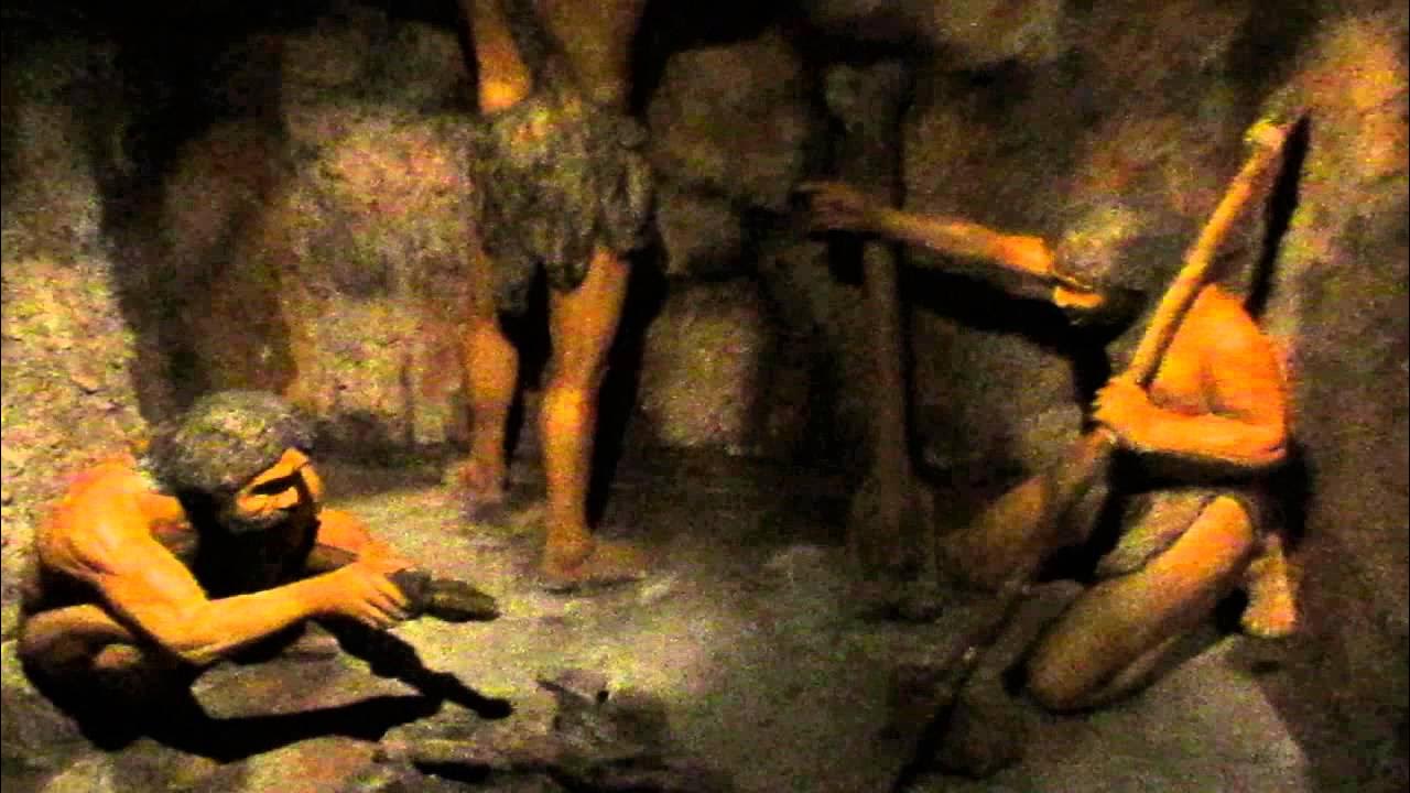 небольшая пещера. пещера бархатовская свирск. сафари парк геленджик медвежья пещера. пещера в ад рядом с геленджиком. пещера сяньжэньдун.