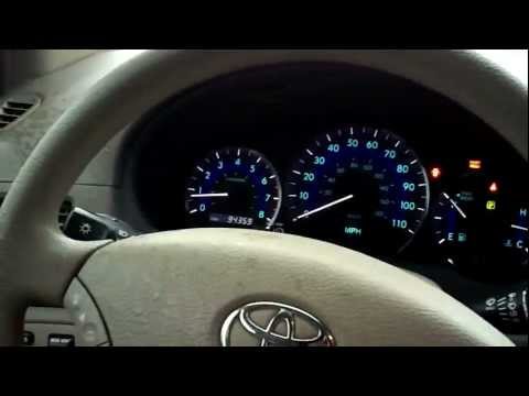 2009 Toyota Sienna LE Start Up, Quick Tour, & Rev - 94K (2009 better than 2011)